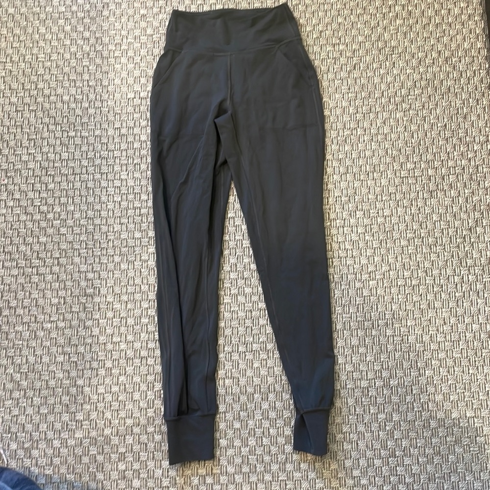 Lulu align joggers size 2